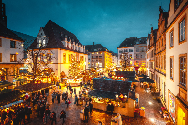 Alte Markt während des Weihnachtsmarkts 2023